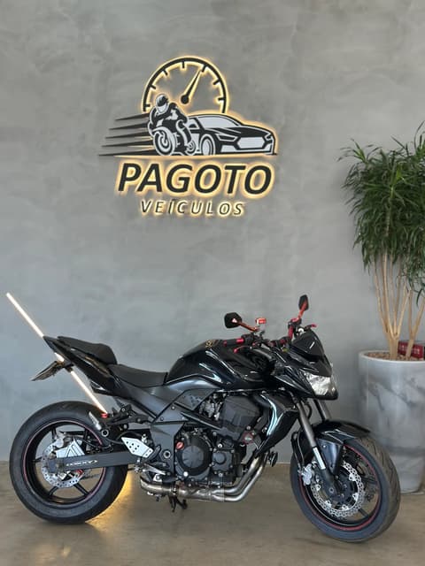 KAWASAKI Z750 — foto 1