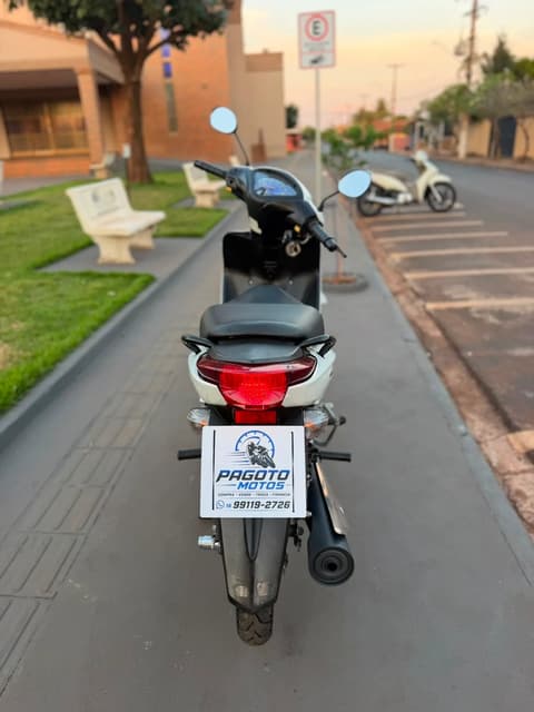 HONDA BIZ 125 ES — foto 5