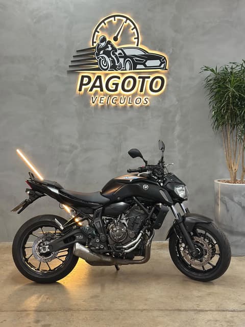 YAMAHA MT07 ABS — foto 1