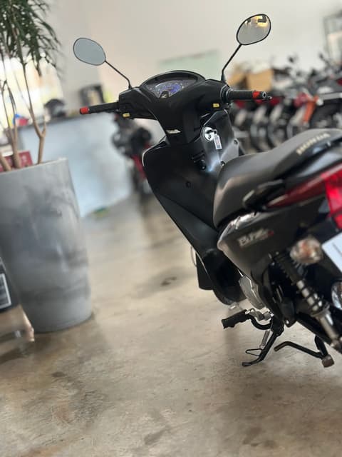 HONDA BIZ 125 ES — foto 5