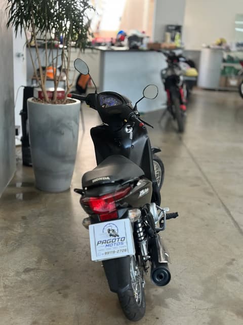 HONDA BIZ 125 ES — foto 4
