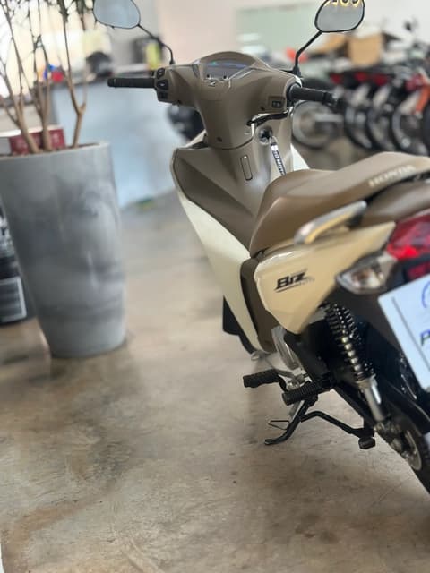 HONDA BIZ 125 — foto 5