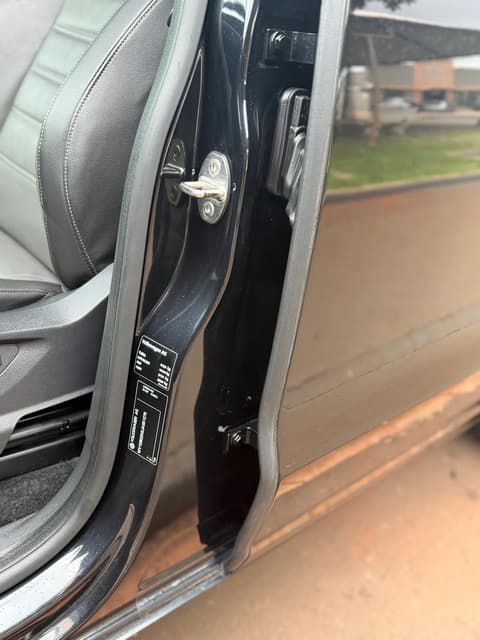 VW AMAROK CD 4X4 HIGH — foto 9