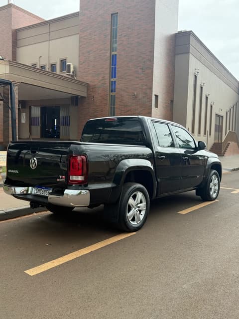 VW AMAROK CD 4X4 HIGH — foto 3
