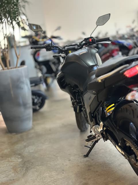 YAMAHA FZ25 FAZER — foto 5