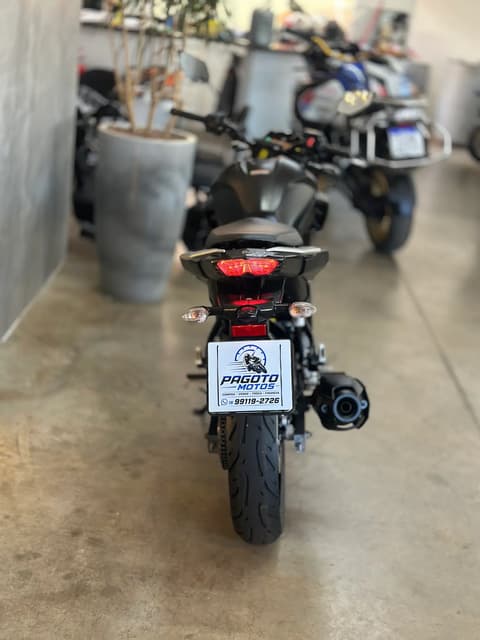 YAMAHA FZ25 FAZER — foto 4