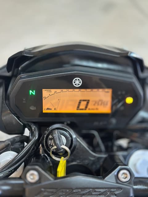 YAMAHA FZ25 FAZER — foto 6