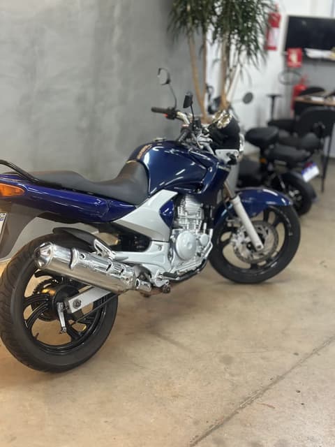 YAMAHA FAZER YS250 — foto 3