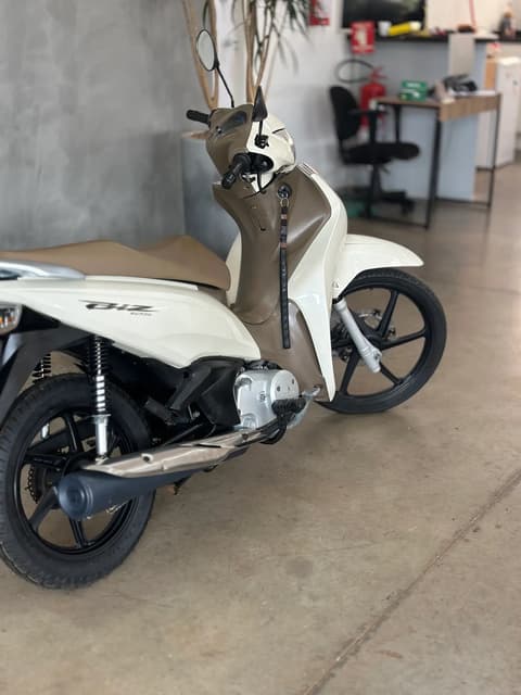 Honda  Biz — foto 3