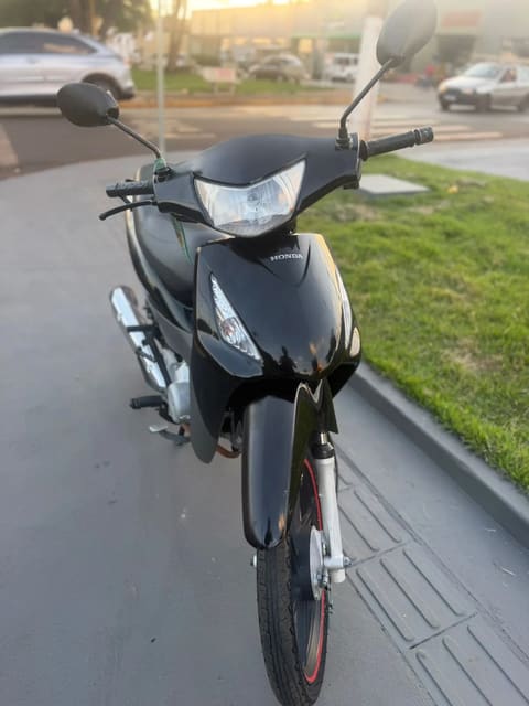 HONDA BIZ 125 ES — foto 2