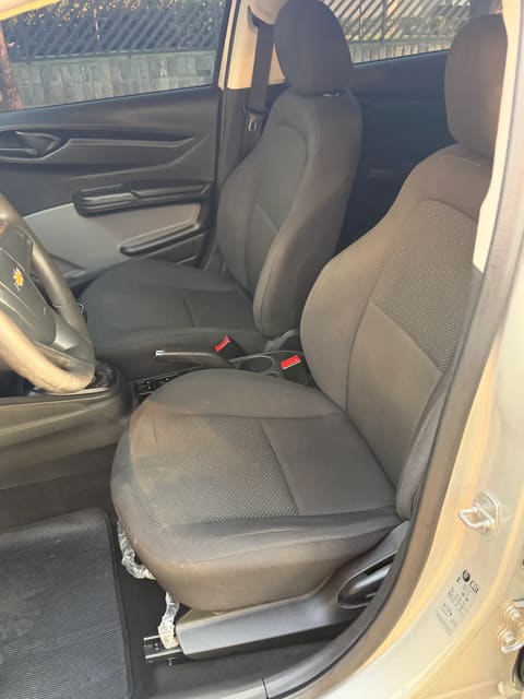 CHEVROLET ONIX 1.0  JOY — foto 8