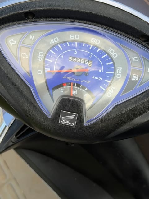 HONDA BIZ 125 ES — foto 8