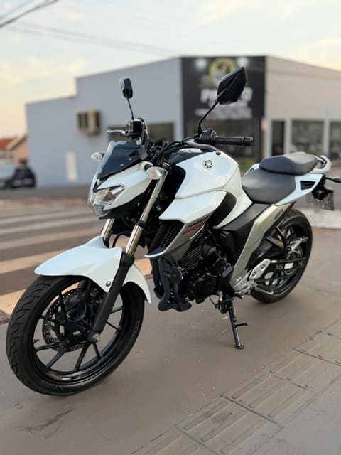 YAMAHA FZ25 FAZER — foto 5