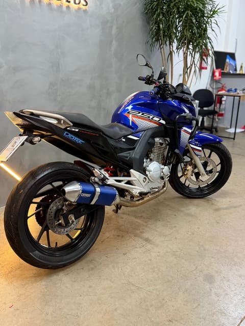 HONDA CB 250F TWISTER CBS — foto 2