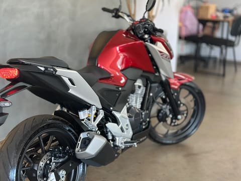 HONDA CB300F TWISTER ABS — foto 2