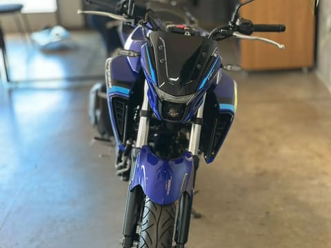 YAMAHA FZ25 FAZER — foto 3