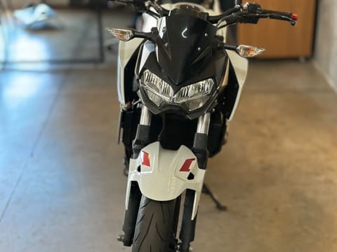KAWASAKI Z400 — foto 5