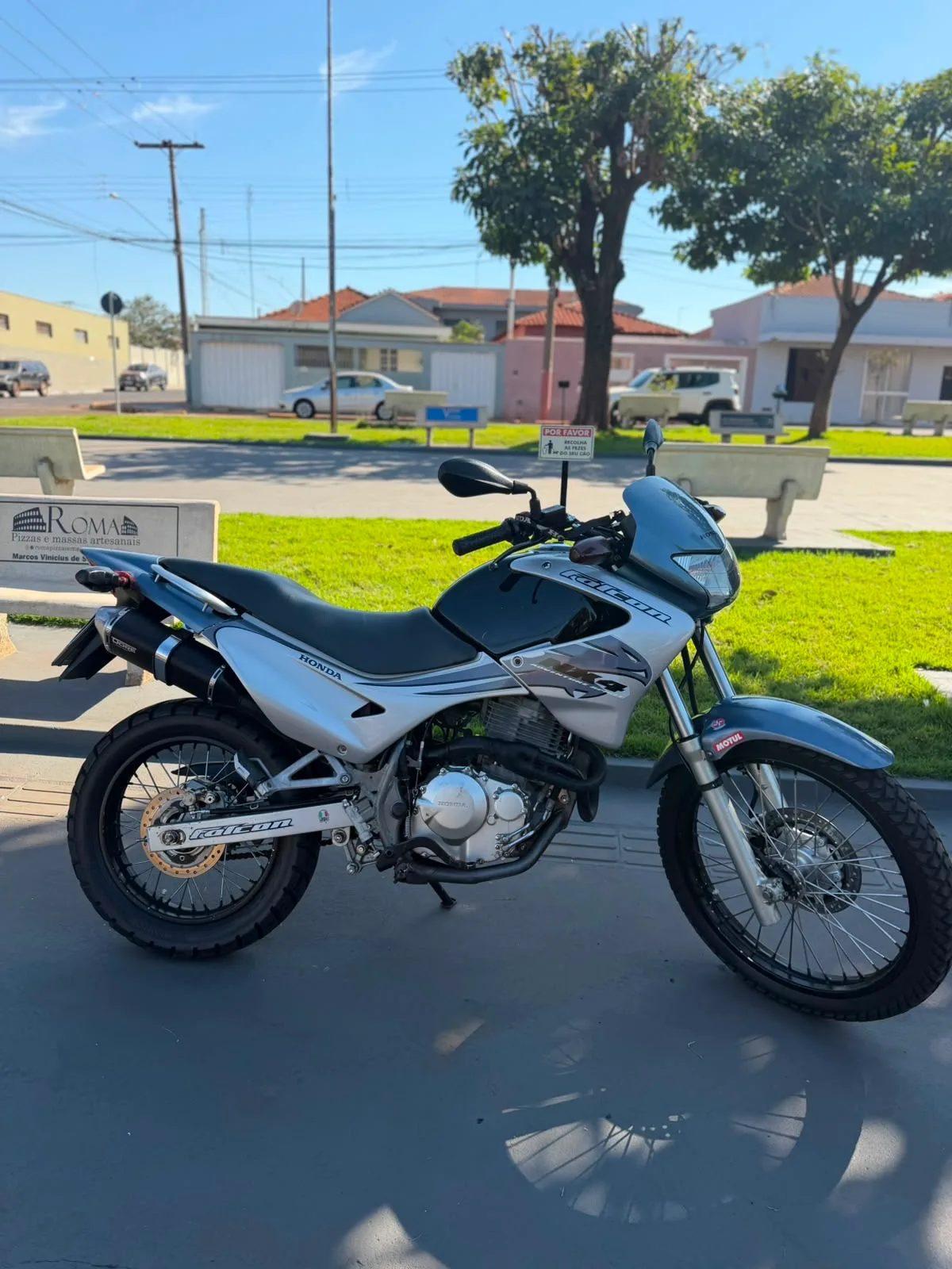 HONDA NX-4 FALCON