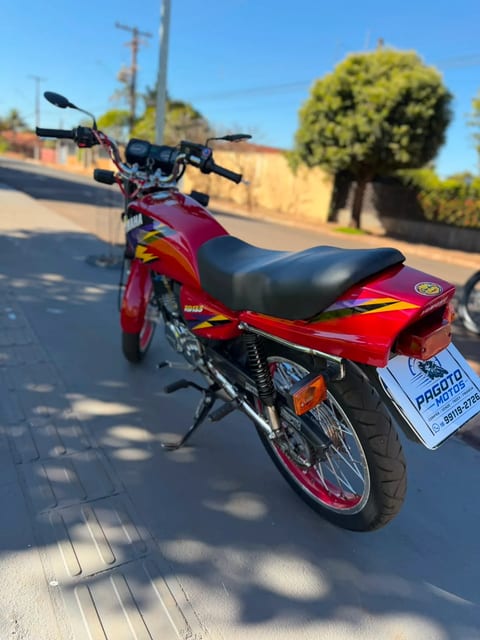 YAMAHA RD 135 — foto 3