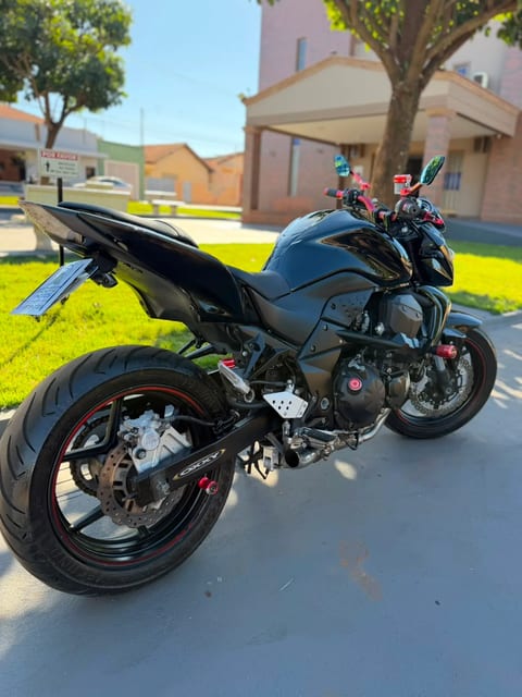 KAWASAKI Z750 — foto 2