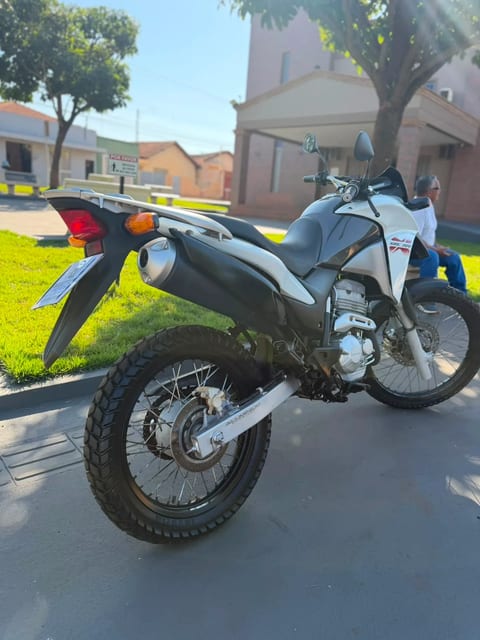 HONDA XRE 300 — foto 7