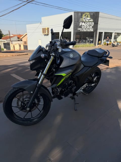 YAMAHA FZ25 FAZER — foto 4