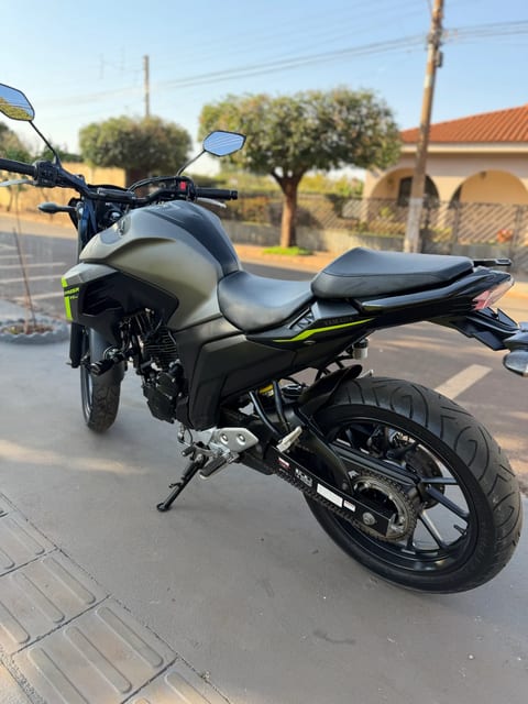 YAMAHA FZ25 FAZER — foto 7