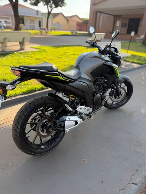 YAMAHA FZ25 FAZER — foto 8