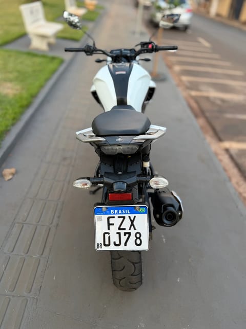 YAMAHA FZ25 FAZER — foto 7