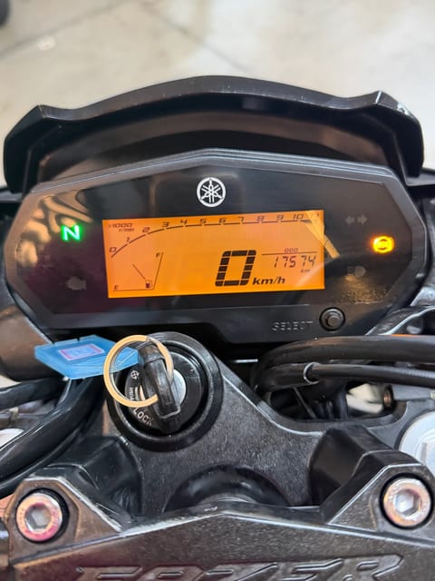 YAMAHA FZ25 FAZER — foto 5