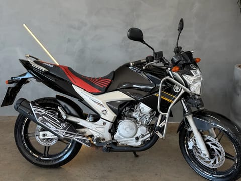 YAMAHA FAZER YS250 — foto 1